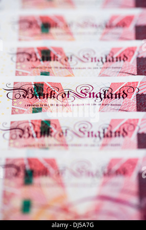 Banca d'Inghilterra scrivere sulla lingua inglese Cinquanta libbre modello di note Foto Stock