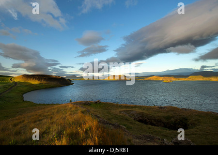 Lago Myvatn, pseudocraters nel nord dell'Islanda Foto Stock