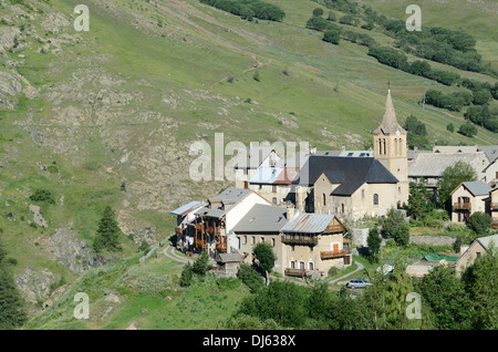 Le Chazelet Alpine Village La Grave Alpi Francesi Francia Foto Stock