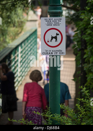 Nessun cane segno di incrostazione in Matlock, Derbyshire Regno Unito Foto Stock