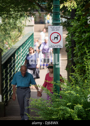 Nessun cane segno di incrostazione in Matlock, Derbyshire Regno Unito Foto Stock