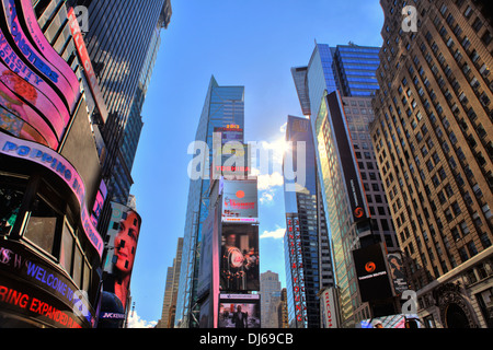 Grattacieli in Time Square, New York City, Stati Uniti d'America Foto Stock