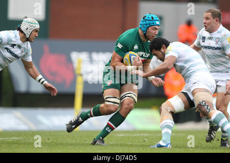 Leicester, Regno Unito. 23 Nov, 2013. Leicester Tigers&#x2019;s Graham Kitchener in carica durante la fase di Aviva Premiership Rugby Union fixture tra Leicester Tigers e London Irish da Welford Road. Credito: Azione Sport Plus/Alamy Live News Foto Stock