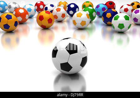 Palloni da calcio su sfondo bianco (Computer immagine generata) Foto Stock