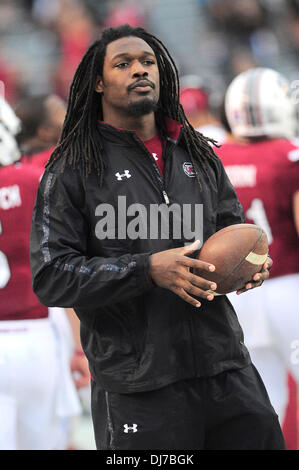 Columbia nella Carolina del Sud, Stati Uniti d'America. 23 Nov, 2013. Novembre 23, 2013 - Columbia nella Carolina del Sud, Stati Uniti d'America -.Carolina del Sud de Jadeveon Clowney sull'emarginare durante il NCAA Football gioco tra la Costiera Carolina Chanticleers e la University of South Carolina Gamecocks a Williams-Bryce Stadium di Columbia, nella Carolina del Sud Credito: csm/Alamy Live News Foto Stock