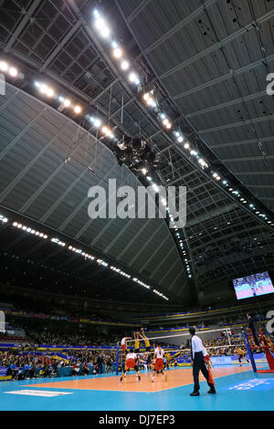 Tokyo Metropolitan Gymnasium, Tokyo, Giappone. 22 Novembre, 2013. Vista generale, 22 novembre 2013 - Pallavolo : FIVB World Grand Champions Cup uomini match Giappone 0-3 Brasile presso il Tokyo Metropolitan Gymnasium, Tokyo, Giappone. Credito: AFLO SPORT/Alamy Live News Foto Stock