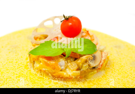 Zuppa di gamberetti purea di funghi e verdure Foto Stock