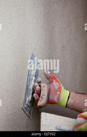 Il rendering di una parete esterna del sistema di isolamento EWI come parte dei governi del Regno Unito Energia Obbligo della società ECO Foto Stock