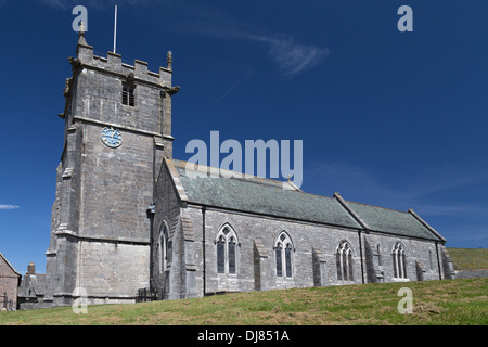Esterno della St Edwards Chiesa, Corfe Castle, Dorset, England, Regno Unito Foto Stock