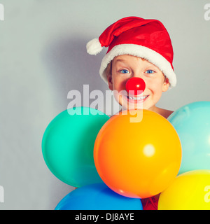 Ragazzo in Santa Claus hat Foto Stock