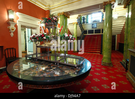 La sala di ingresso e di Doncaster Mansion House, Doncaster, South Yorkshire, Inghilterra, Regno Unito Foto Stock