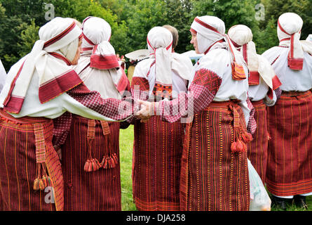 Il Vereteno autentica arte Festival vetrine tradizioni ucraine, Lviv, Ucraina Foto Stock