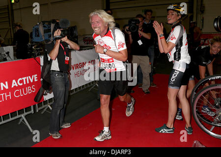 Sir Richard Branson Virgin Active London Triathlon - photocall presso il centro Excel di Londra - Inghilterra - 22.09.12 Foto Stock