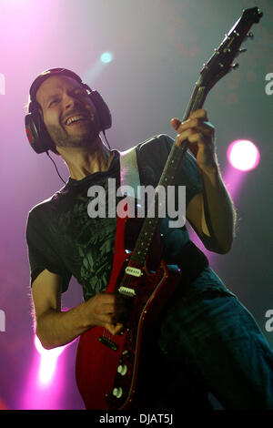 Paul Gilbert ampli Marshall: 50 anni di forte concerto dal vivo, tenutasi al Wembley Arena di Londra - Inghilterra - 22.09.12 Foto Stock