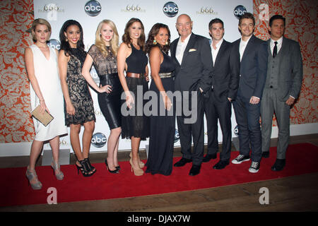 Rachael Taylor, Samantha Logan, Helena Mattsson, Mercedes Masohn, Vanessa Williams, Terry O'Quinn, Dave Annable, Robert Buckley ed Erik Palladino '666 Park Avenue' serie premiere party a Crosby Street Hotel - Gli arrivi di New York City, Stati Uniti d'America - 24.09.12 Foto Stock