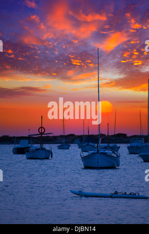 Formentera tramonto a Estany des Peix lago in Isole Baleari Foto Stock