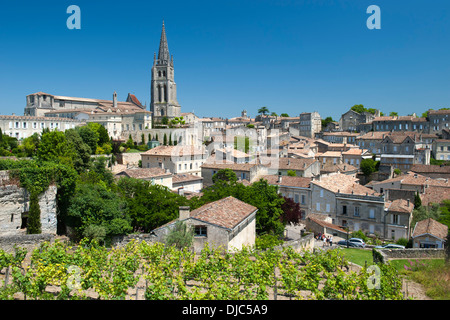 Villaggio Saint-Émilion nella Gironda dipartimento della regione Aquitania a sud-ovest della Francia. Foto Stock