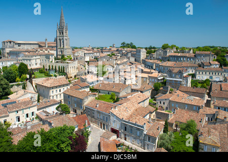 Villaggio Saint-Émilion nella Gironda dipartimento della regione Aquitania a sud-ovest della Francia. Foto Stock