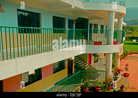 La scuola primaria Campus di Pune, Maharashtra, India Foto Stock