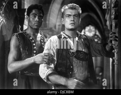 Ahmed Abdallah e Jean Marais sul set del film, l'Aquila ha due teste (aka L'Aigle a Deux Tetes), 1948 Foto Stock