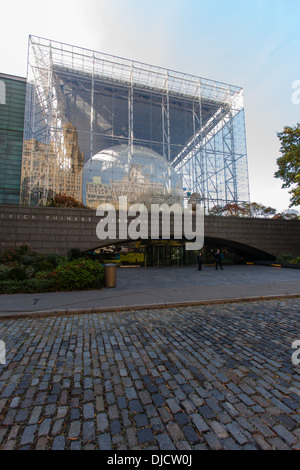 Il Centro Rose per la terra e lo spazio al Museo Americano di Storia Naturale, Manhattan, New York City, Stati Uniti d'America. Foto Stock