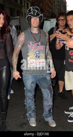 DJ Ashba celebrità sono fotografate al di fuori del proprio hotel di Midtown Manhattan New York City, Stati Uniti d'America - 14.08.12 Foto Stock