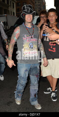 DJ Ashba celebrità sono fotografate al di fuori del proprio hotel di Midtown Manhattan New York City, Stati Uniti d'America - 14.08.12 Foto Stock