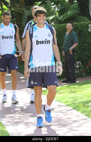 Football Star Ricardo Kaka visto lasciare il suo Hotel Beverly Hills Los Angeles, California - 30.07.12 Foto Stock