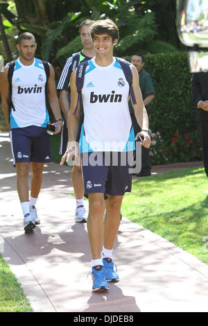 Football Star Ricardo Kaka visto lasciare il suo Hotel Beverly Hills Los Angeles, California - 30.07.12 Foto Stock