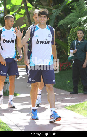 Football Star Ricardo Kaka visto lasciare il suo Hotel Beverly Hills Los Angeles, California - 30.07.12 Foto Stock