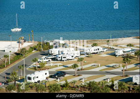 Parco del rimorchio presso la spiaggia di Pensacola in Florida per il Santa Rosa che si affaccia sul lungomare di Santa Rosa waterfront. Stati Uniti d'America Foto Stock