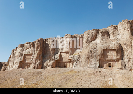 Le tombe di roccia di Dario II, Artaserse I e Dario I Naqsh-e Rostam, far Provincia, Persia, Iran Foto Stock