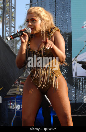 Lil Kim eseguendo a la superbia di Los Angeles, California - 09.06.12 con: Lil Kim eseguendo a la superbia quando: 09 Giu 2012 Foto Stock