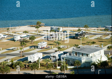 Parco del rimorchio presso la spiaggia di Pensacola in Florida per il Santa Rosa che si affaccia sul lungomare di Santa Rosa waterfront. Stati Uniti d'America Foto Stock