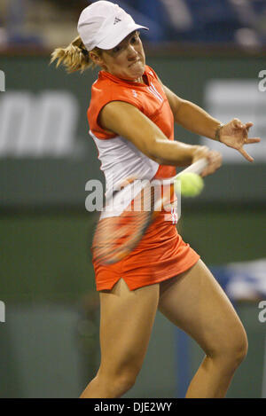 Mar 19, 2004; Indian Wells, CALIFORNIA, STATI UNITI D'AMERICA; JUSTIN HENIN-ARDENNE a Indian Wells, CA - Pacific Life Open Tennis - ATP - Marzo 19th, 2004. Foto Stock