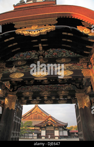 Giappone, Kyoto, il Castello di Nijo, Karamon Gate, il Palazzo Ninomaru, Foto Stock