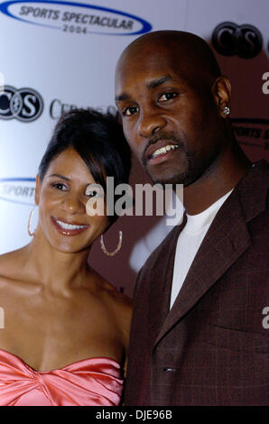 Jun 27, 2004; Los Angeles, CA, Stati Uniti d'America; LA Laker Gary Payton è onorato al XIX annuale di Cedars-Sinai Medical Center sport spettacolare. Foto Stock