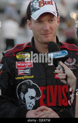 Settembre 08, 2007 - Richmond, VA, Stati Uniti d'America - Dale Earnhardt Jr. prima della Nascar Chevy Rock and Roll 400 gara al Circuito Internazionale di Richmond. (Credito Immagine: © Tina Fultz/ZUMA Press) Foto Stock