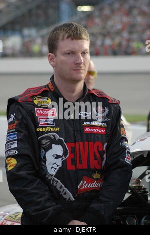 Settembre 08, 2007 - Richmond, VA, Stati Uniti d'America - Dale Earnhardt Jr. prima della Nascar Chevy Rock and Roll 400 gara al Circuito Internazionale di Richmond. (Credito Immagine: © Tina Fultz/ZUMA Press) Foto Stock