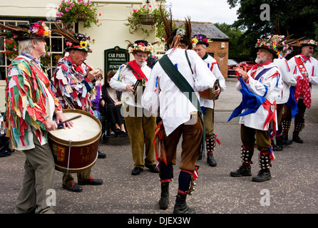 Tradizionale uomini Morris, Oxfordshire, Inghilterra Foto Stock