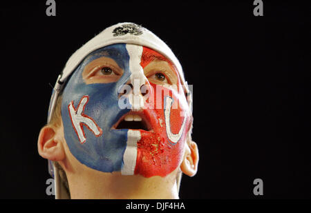 Jan 03, 2008 - Giardini di Miami, Florida, Stati Uniti d'America - Virginia Tech Hokies vs Kansas Jayhawks. Una ventola Jayhawk. (Credito Immagine: © Allen Eyestone/Palm Beach post/ZUMA Premere) Restrizioni: * USA Tabloid diritti * Foto Stock