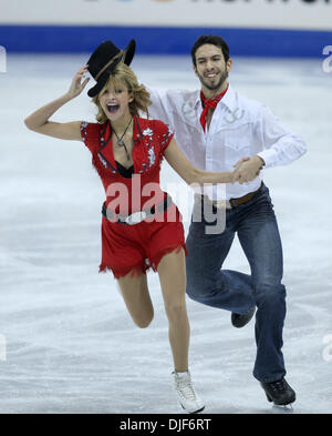 Jan 24, 2008 - St. Paul, Minnesota, Stati Uniti d'America - TANITH BELBIN sollevato BENJAMIN AGOSTO durante la loro danza originale del programma al 2008 U.S. La figura pattinare campionati a Xcel Energy Center nella città gemelle. (Credito Immagine: © Jeff Wheeler/Minneapolis Star Tribune/ZUMA Premere) Restrizioni: * USA Tabloid diritti * Foto Stock