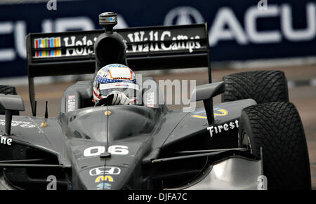 Feb 21, 2008 - San Pietroburgo, Florida, Stati Uniti d'America - Graham Rahal, negozia girare a dieci, sul suo modo di vittoria durante la IndyCar Grand Prix di San Pietroburgo. (Credito Immagine: © Wallace, Daniel/San Pietroburgo volte/ZUMA Premere) Restrizioni: * Tampa Tribune e USA Tabloid diritti * Foto Stock