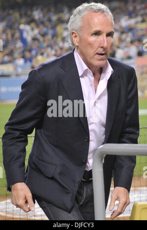 Giugno 04, 2010 - Los Angeles, California, Stati Uniti - 04 Giugno 2010: Los Angeles Dodgers patron Frank McCourt in un gioco. Il Los Angeles Dodgers sconfitto il Atlanta Braves, 5-4 al Dodger Stadium di Los Angeles, California..Mandatory Credit: Andrew Fielding / Southcreek globale di credito (Immagine: © Andrew Fielding/Southcreek globale/ZUMApress.com) Foto Stock