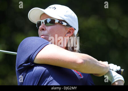 Luglio 04, 2010 - Sylvania, Ohio, Stati Uniti d'America - 4 Luglio 2010: Alena Sharp, di Hamilton, Canada, durante il round finale del gioco del Jamie Farr Owens Corning Classic presentato da Kroger a Highland Meadows Golf Club in Sylvania, Ohio. .Credito: Scott W. Grau / Southcreek globale di credito (Immagine: © Southcreek globale/ZUMApress.com) Foto Stock