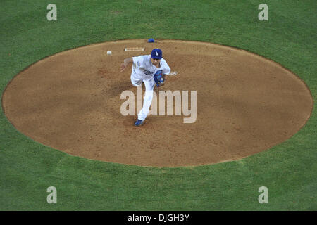 Luglio 23, 2010 - Los Angeles, California, Stati Uniti d'America - 23 Luglio 2010: Los Angeles Dodgers a partire lanciatore Vicente Padilla (44) passi nel quarto inning. Il New York Mets sconfitti i Los Angeles Dodgers al Dodger Stadium di Los Angeles, con un punteggio di 6-1. In California. Credito: Andrew Fielding / Southcreek globale di credito (Immagine: © Southcreek globale/ZUMApres Foto Stock