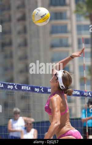 Luglio 24, 2010 - Long Beach, CA, Stati Uniti d'America - 24 Luglio 2010: all'AVP Tour Nivea a Long Beach, CA. Credito: Josh Cappella / Southcreek globale di credito (Immagine: © Southcreek globale/ZUMApress.com) Foto Stock