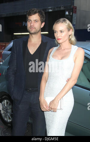 Joshua Jackson e Diane Kruger speciale proiezione di 'Addio mia regina" tenutosi presso il Museo di Arte Moderna di Manhattan a New York City, Stati Uniti d'America - 09.07.12 Foto Stock