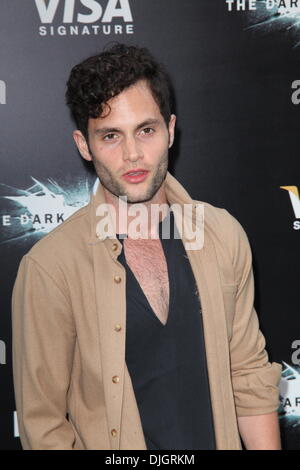 Penn Badgley " Il Cavaliere Oscuro sorge' New York Premiere a AMC Lincoln Square Theatre - Arrivi New York City, Stati Uniti d'America, 16.07.12 Foto Stock