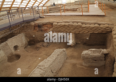Scavi a Catalhoyuk insediamento neolitico risalente 9.500 anni, Cumra, Konya, Turchia centrale Foto Stock